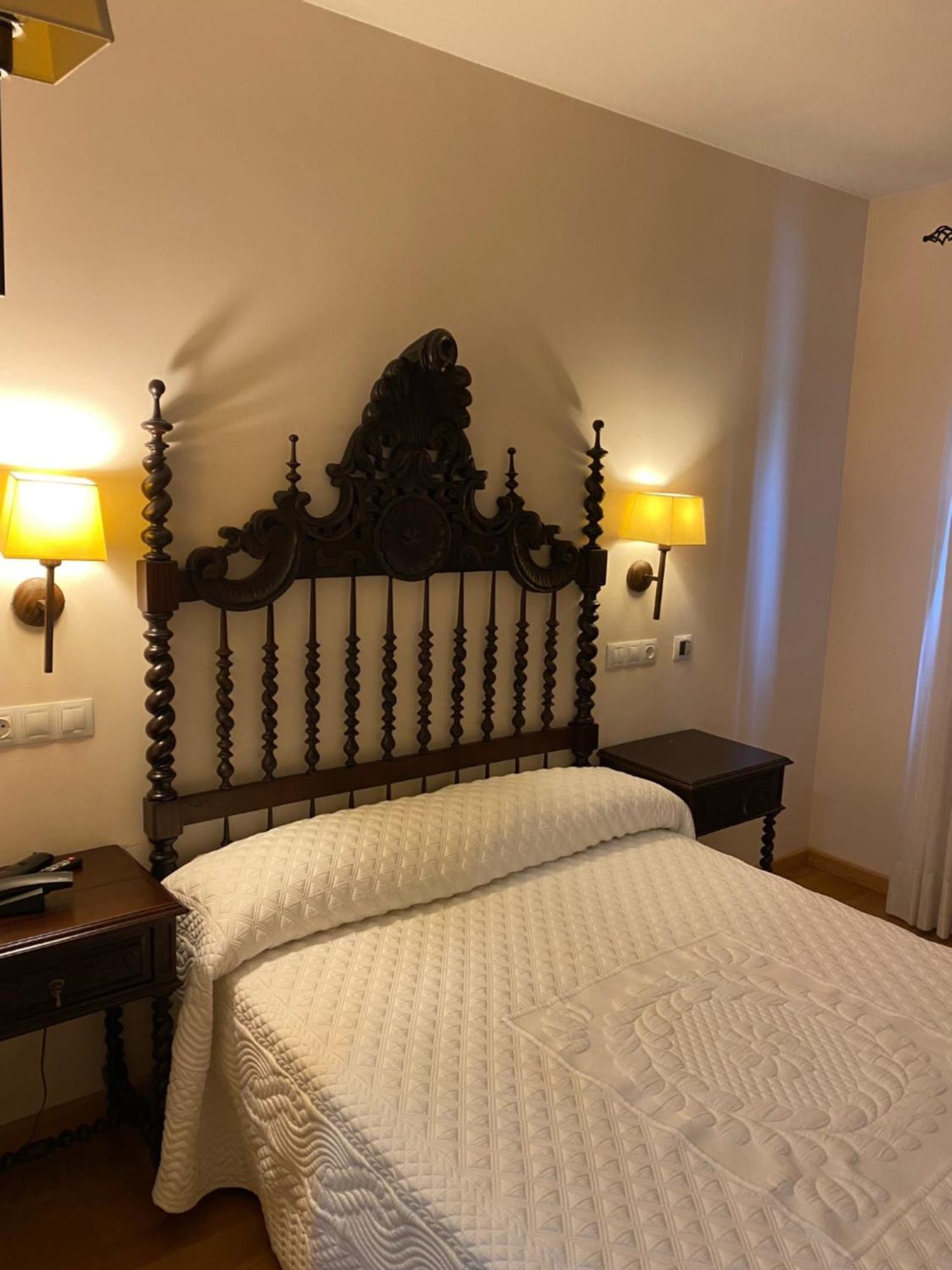 Hotel Vila Do Val O Valadouro Bagian luar foto