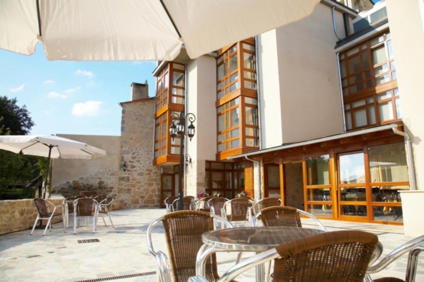 Hotel Vila Do Val O Valadouro Bagian luar foto